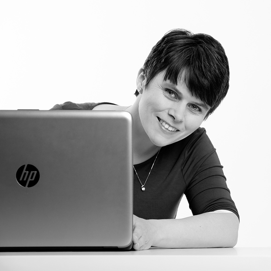 DA_laptop Learning, support and encouragement for amateur writers.